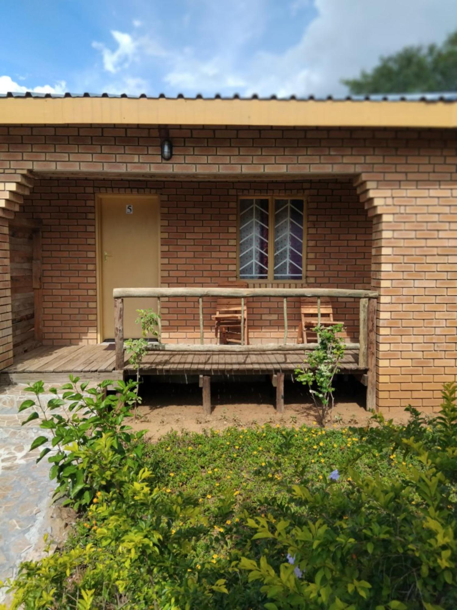Sunshinevibe Guest House Kasane Ngoại thất bức ảnh